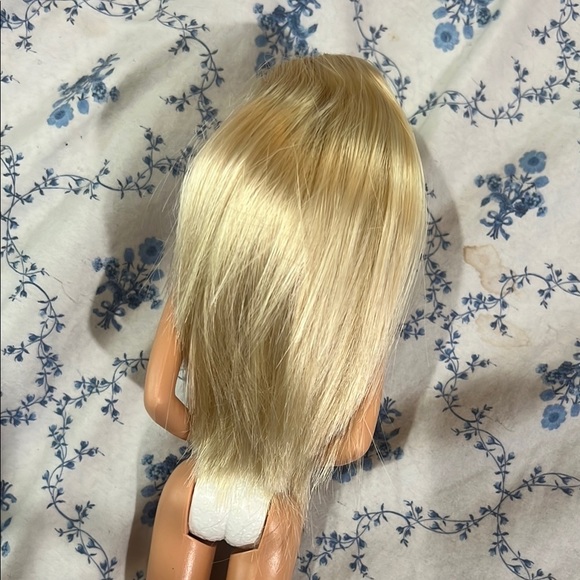 Vintage 1966 Blonde Twist ‘n Turn Barbie | Classic Collectible - Picture 3 of 5